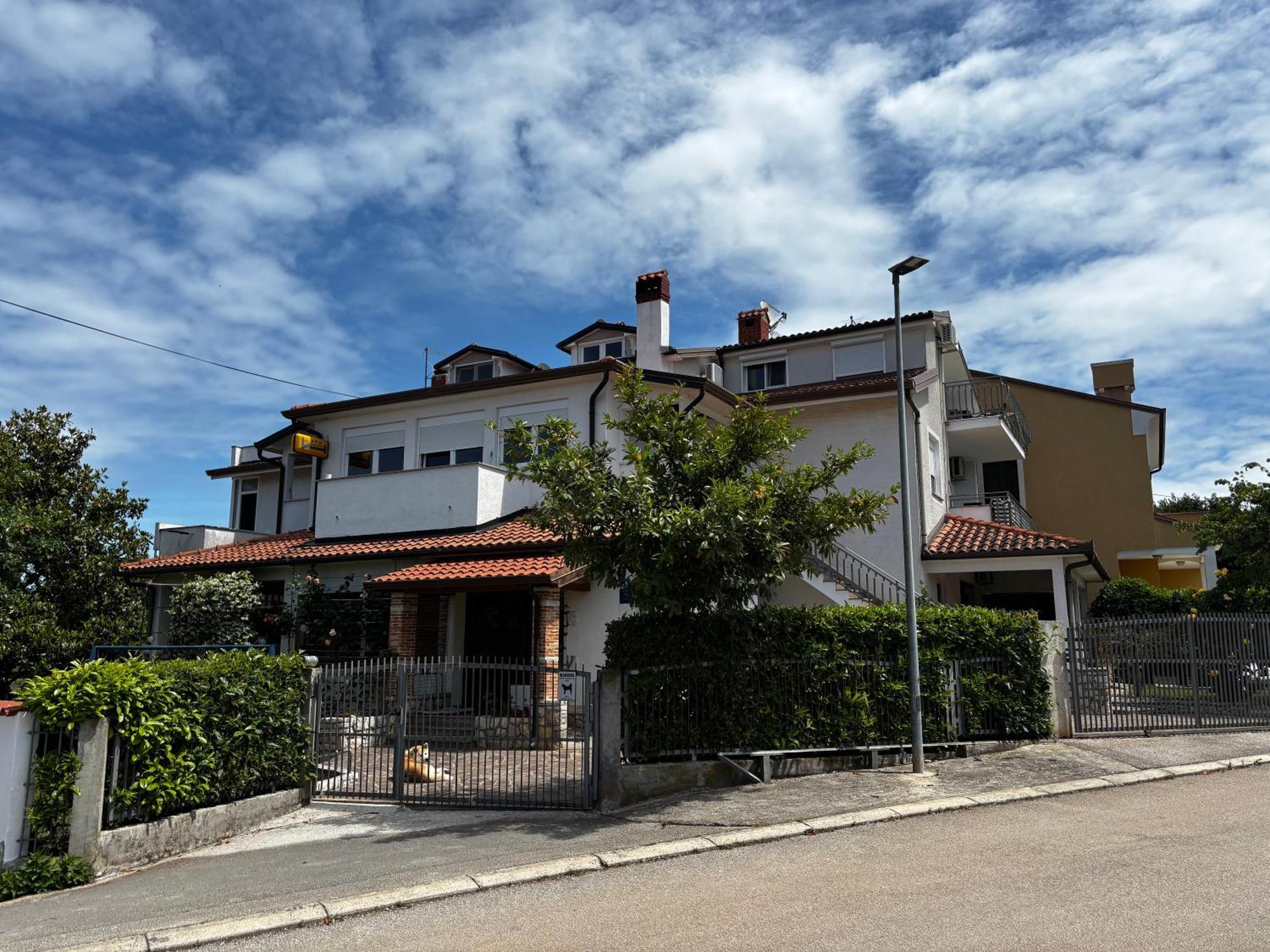 Apartmani Rozi Umago Exterior foto